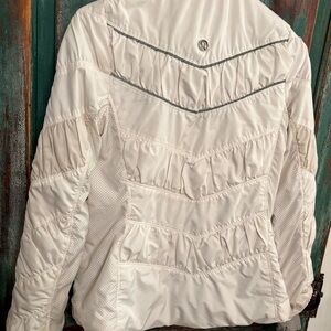 Lululemon Outward Bound Lightweight Puffer Run Down Jacket White Size 2